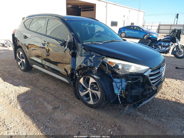 2018 HYUNDAI TUCSON KM8J33A28JU670933