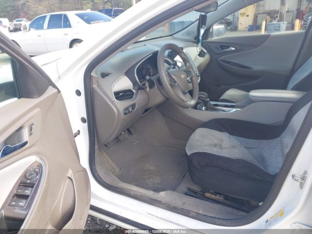 2021 CHEVROLET MALIBU 1G1ZD5ST8MF012781 Photo 4