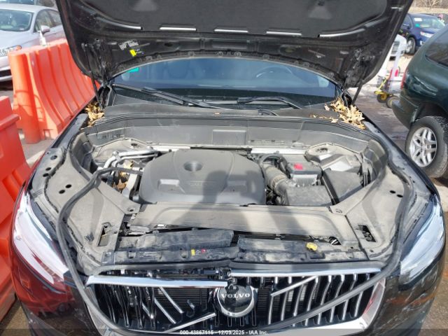 2022 VOLVO XC90 YV4A221K2N1811615 Photo 9