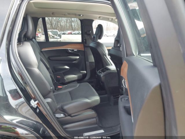 2022 VOLVO XC90 YV4A221K2N1811615 Photo 7