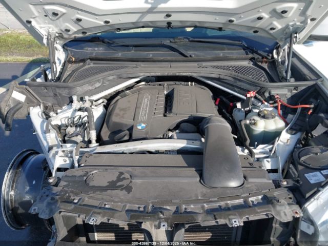 2018 BMW X5 5UXKR0C5XJ0X94544 Photo 9