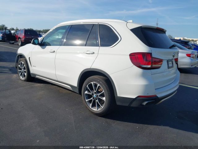 2018 BMW X5 5UXKR0C5XJ0X94544 Photo 2