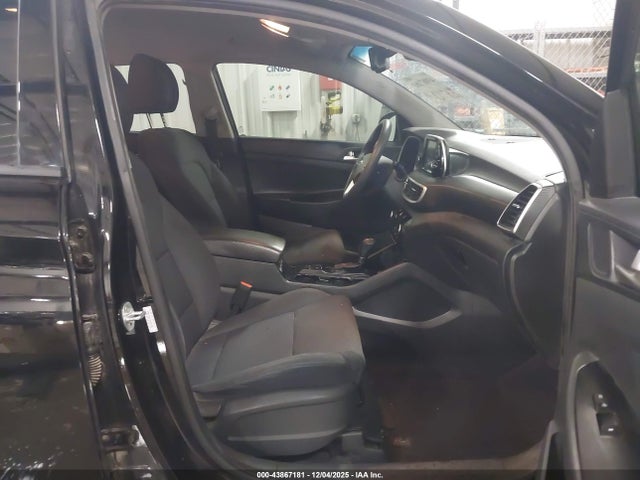 KM8J33AL7KU043067 Hyundai TUCSON SEL