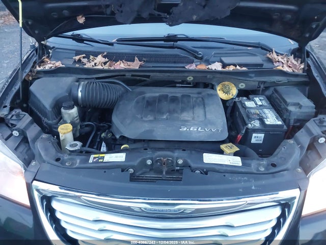 2014 Chrysler Town & Country Touring მანქანა იყიდება აუქციონზე, vin: 2C4RC1BGXER396577, აუქციონის ნომერი: 43867243