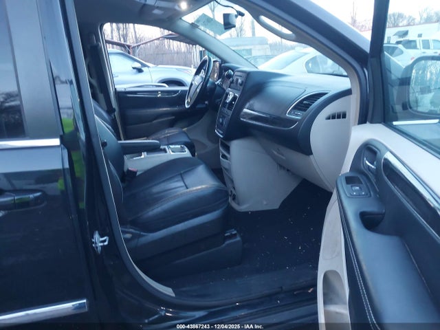 2014 Chrysler Town & Country Touring მანქანა იყიდება აუქციონზე, vin: 2C4RC1BGXER396577, აუქციონის ნომერი: 43867243