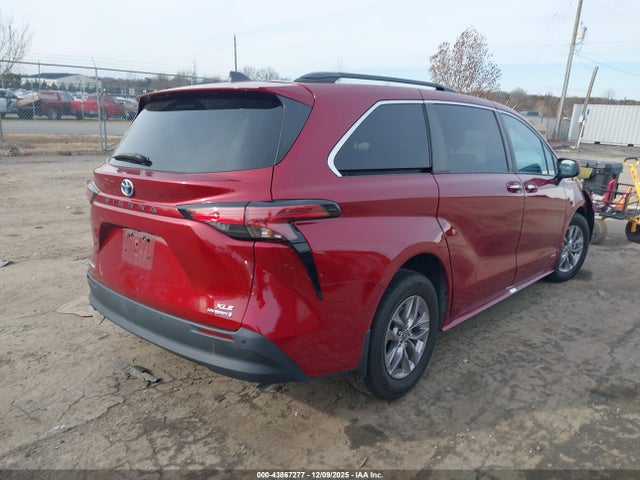 2021 TOYOTA SIENNA 5TDJSKFC7MS015027 Photo 3