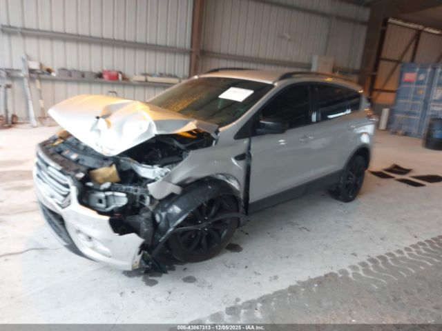 2018 FORD ESCAPE 1FMCU0GD2JUD00266 Photo 1