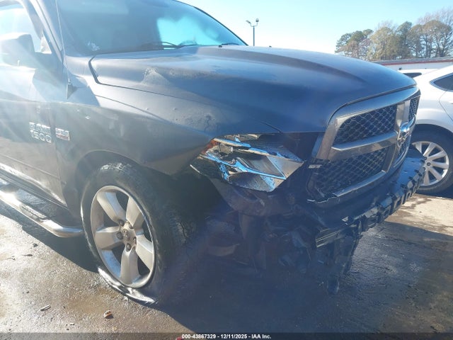2015 Ram 1500 Express მანქანა იყიდება აუქციონზე, vin: 3C6JR6ATXFG698733, აუქციონის ნომერი: 43867329