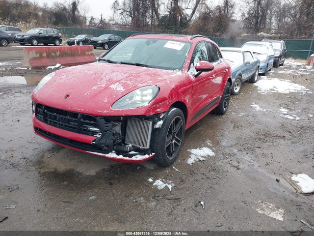 2019 PORSCHE MACAN WP1AB2A58KLB32413 Photo 1