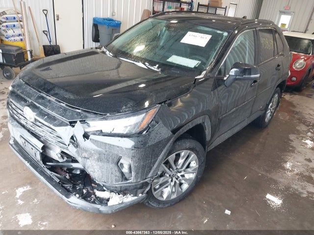 Toyota Rav4 Xle Premium 2022 2T3A1RFV9NC313223 Image 2