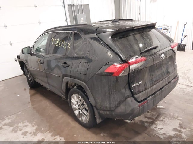Toyota Rav4 Xle Premium 2022 2T3A1RFV9NC313223 Image 3