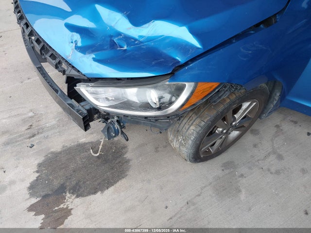 5NPD84LF2JH220021 Hyundai ELANTRA SEL