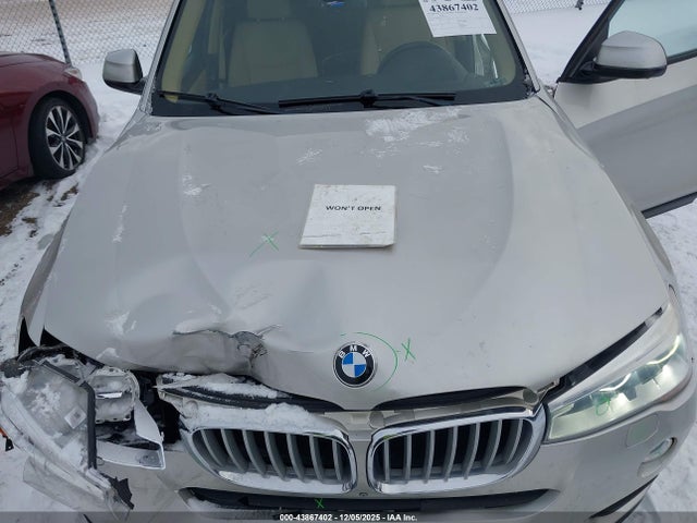 2017 BMW X3 5UXWX7C52H0S20076 Photo 9