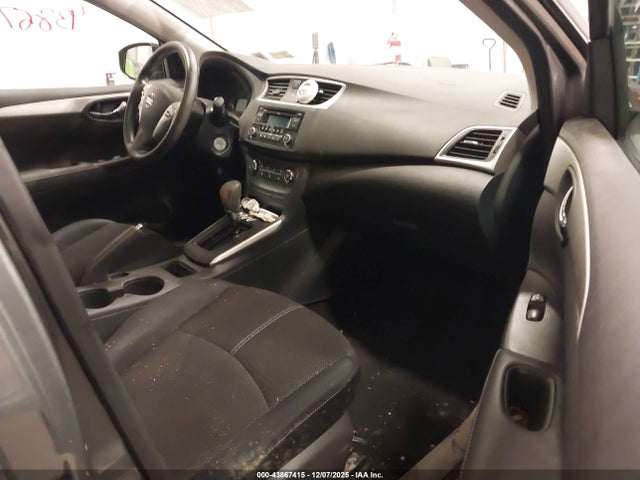 Продаж на аукціоні авто 2017 Nissan Sentra S, vin: 3N1AB7AP8HY221143, номер лоту: 43867415