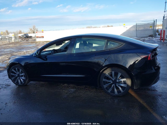 Продаж на аукціоні авто 2024 Tesla Model 3 Long Range Dual Motor All-wheel Drive/rear-wheel Drive, vin: 5YJ3E1EA2RF728925, номер лоту: 43867432