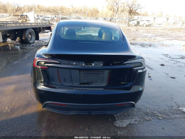 Продаж на аукціоні авто 2024 Tesla Model 3 Long Range Dual Motor All-wheel Drive/rear-wheel Drive, vin: 5YJ3E1EA2RF728925, номер лоту: 43867432