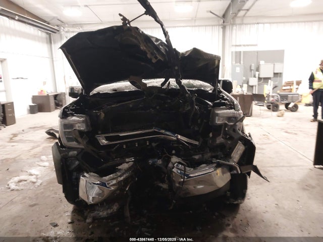 3GTU9DET0MG335259 GMC Sierra 1500 4wd Short Box Slt