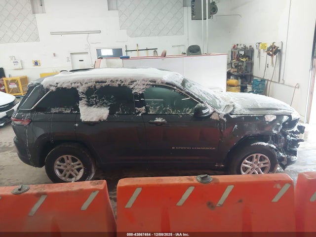 1C4RJHAG7SC321002 Jeep Grand Cherokee Laredo 4x4