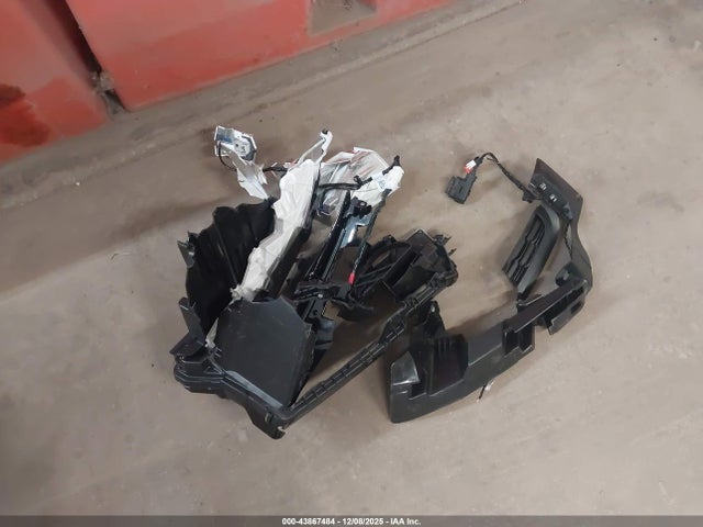 1C4RJHAG7SC321002 Jeep Grand Cherokee Laredo 4x4