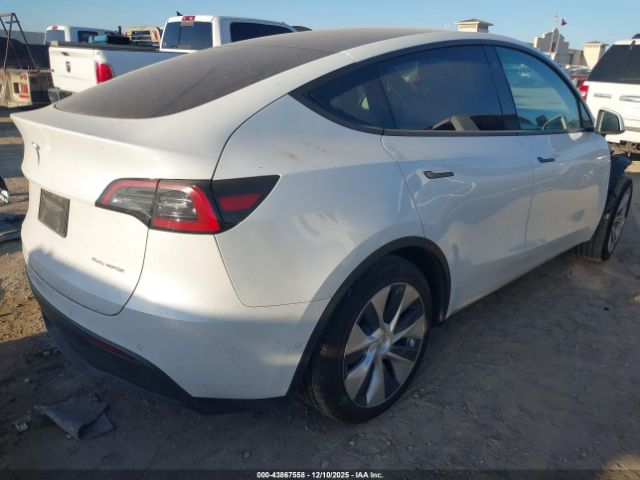 2021 TESLA MODEL Y 5YJYGDEE0MF305337 Photo 3