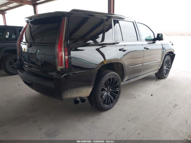 2018 CADILLAC ESCALADE 1GYS4DKJ0JR272131 Photo 3