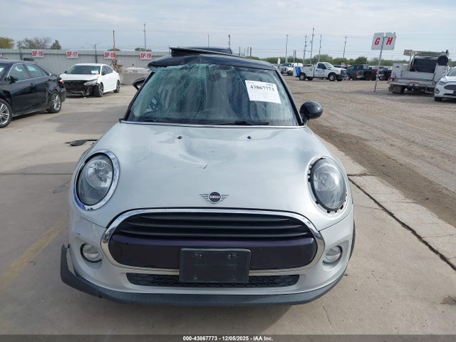 43867773 :رقم المزاد ، WMWXU1C57K2J03274 vin ، 2019 Mini Hardtop Cooper مزاد بيع