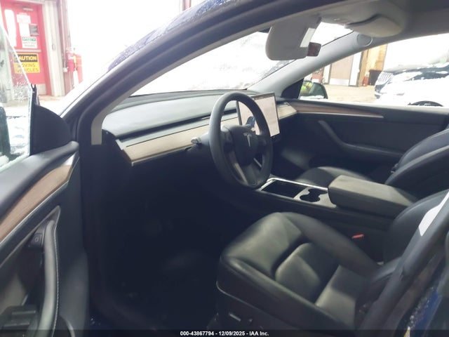 2023 TESLA MODEL Y 7SAYGDEEXPF764494 Photo 4