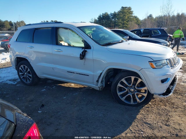 1C4RJFCG6JC215821 Jeep Grand Cherokee Overland 4x4