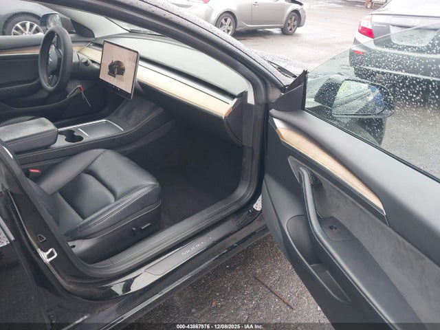 2022 TESLA MODEL 3 5YJ3E1EB9NF186967 Photo 4
