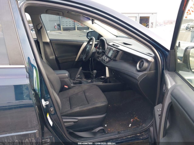 JTMZFREV3JJ181492 Toyota RAV4 LE