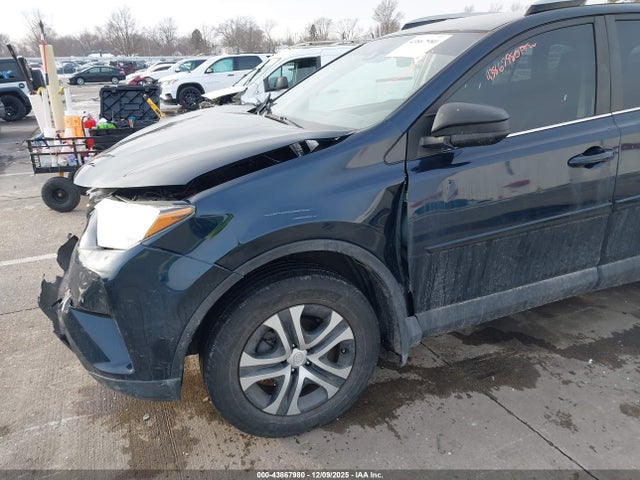JTMZFREV3JJ181492 Toyota RAV4 LE