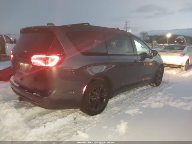 2020 CHRYSLER PACIFICA 2C4RC1BG2LR277385 Photo 3