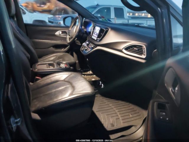 2020 CHRYSLER PACIFICA 2C4RC1BG2LR277385 Photo 4