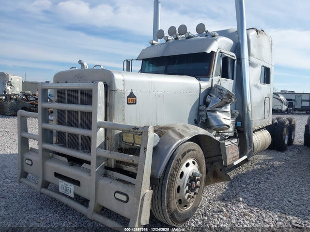 Продажа на аукционе авто 2004 Peterbilt 379, vin: 1XP5DB9X84D834858, номер лота: 43867998