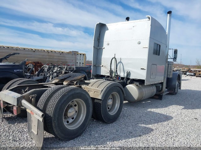 Продажа на аукционе авто 2004 Peterbilt 379, vin: 1XP5DB9X84D834858, номер лота: 43867998