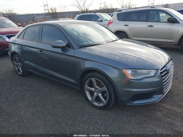 2015 AUDI A3 WAUBFGFF0F1006599 Photo 0