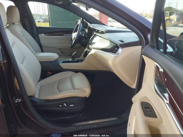 2018 CADILLAC XT5 1GYKNERS6JZ197498 Photo 4