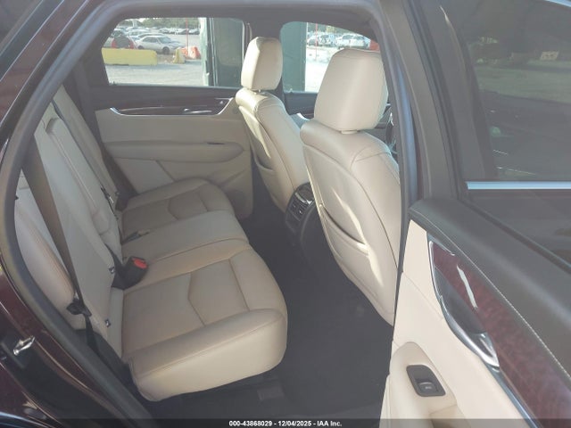 2018 CADILLAC XT5 1GYKNERS6JZ197498 Photo 7