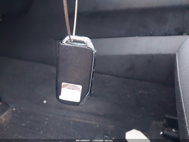 5XXG14J2XRG242096 KIA K5 LXS