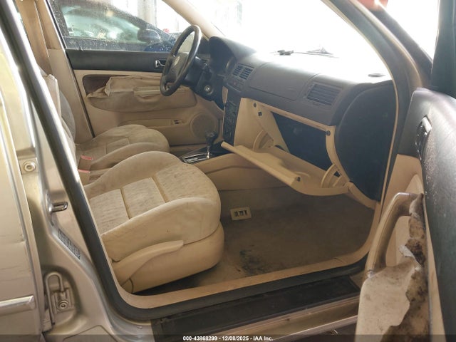 2004 Volkswagen Jetta Gls 2.0l მანქანა იყიდება აუქციონზე, vin: 3VWSK69M94M070172, აუქციონის ნომერი: 43868299