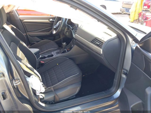 2022 VOLKSWAGEN JETTA 3VWBM7BUXNM022398 Photo 4