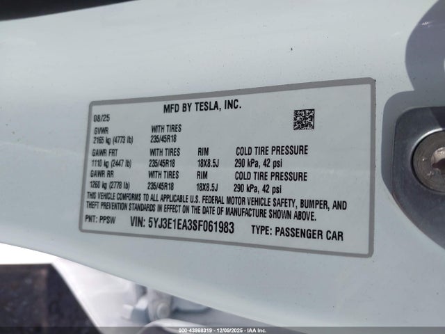 2025 TESLA MODEL 3 5YJ3E1EA3SF061983 Photo 8