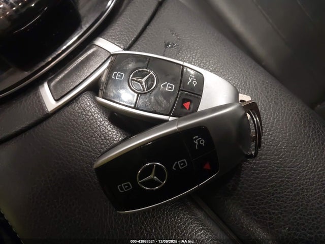 WDDZF4KB9HA019220 Mercedes-Benz E 300 4matic
