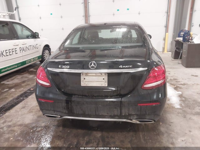 WDDZF4KB9HA019220 Mercedes-Benz E 300 4matic
