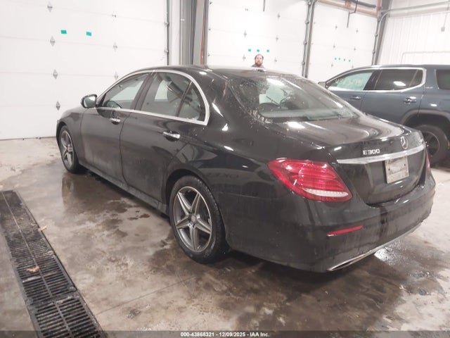 WDDZF4KB9HA019220 Mercedes-Benz E 300 4matic