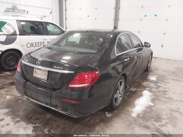 WDDZF4KB9HA019220 Mercedes-Benz E 300 4matic
