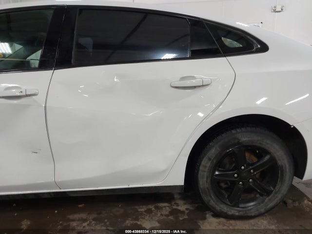 1G1ZB5ST2LF023327 Chevrolet Malibu Fwd Ls