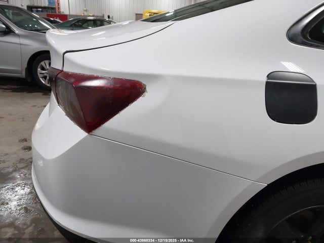 1G1ZB5ST2LF023327 Chevrolet Malibu Fwd Ls