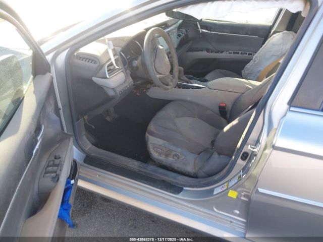 2018 TOYOTA CAMRY 4T1B11HK9JU636049 Photo 4