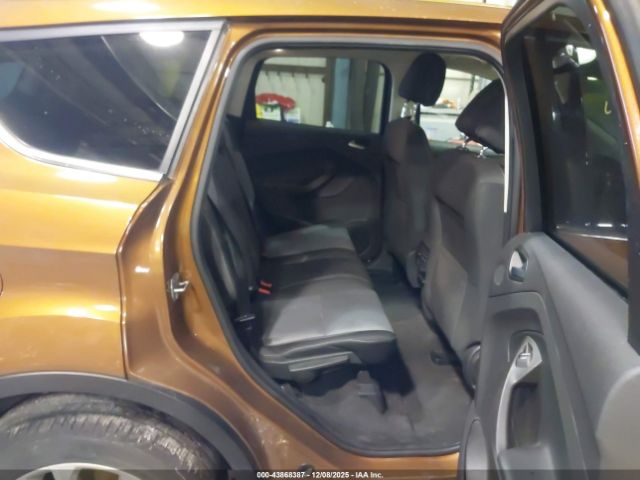 2017 FORD ESCAPE 1FMCU9GD2HUC64562 Photo 7